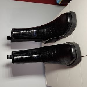 Open Edit Chelsea Boots 7.5